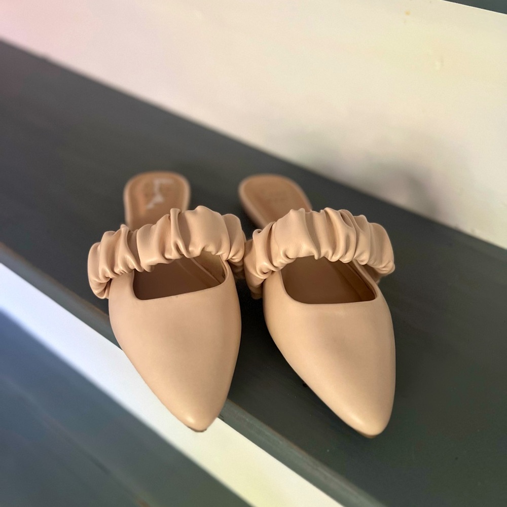 A New Day scrunch slide pointy ballet flats